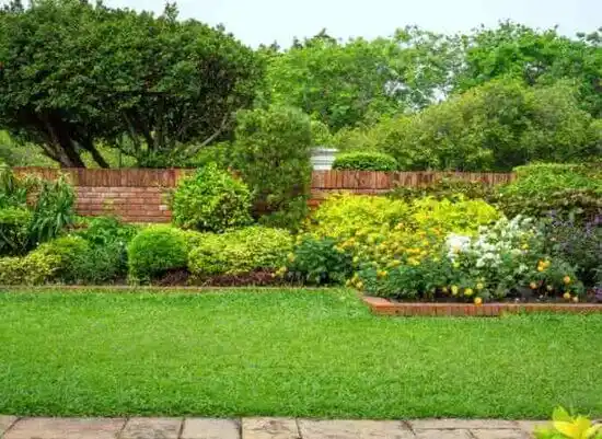 landscaping services Howland Center